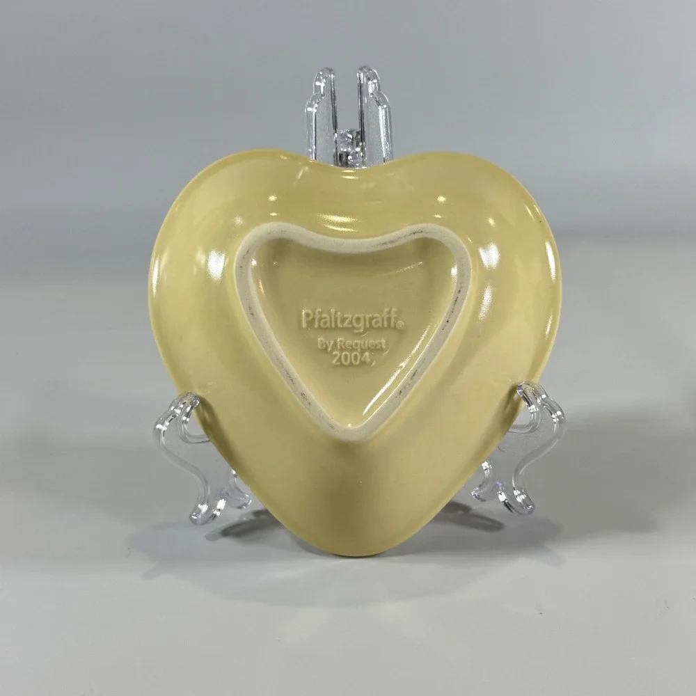 VTG Pfaltzgraff Heart Dish Tan Brown VTG 2004 Village Folk Art Cottagecore Bowl